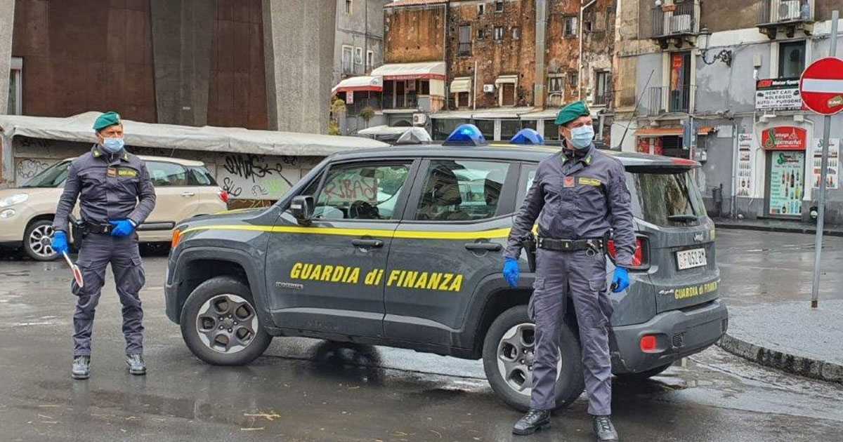 fermati gli scafisti infiltrati tra i migranti sbarcati dalla nave solidaire nel porto di salerno