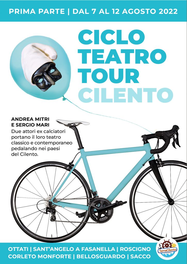 Due ex calciatori portano pedalando il loro teatro nel Cilento 2