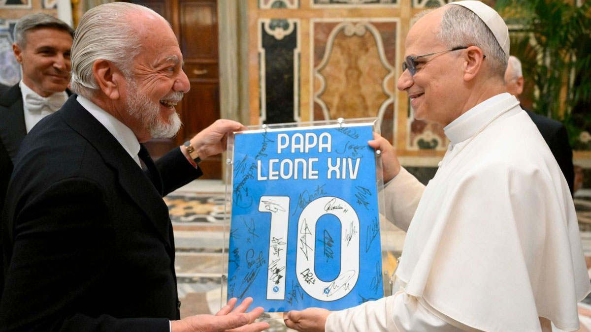 l8217udienza del papa con i dirigenti ed i calciatori della squadra campione d8217italia