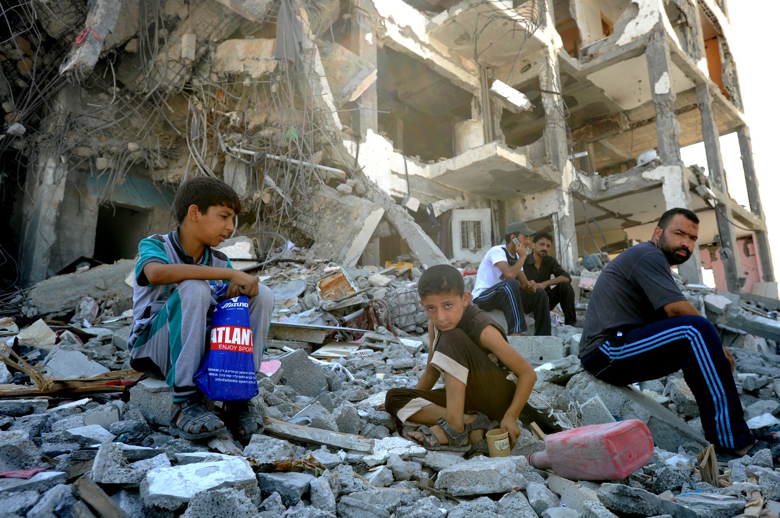 Ventitré mesi sotto le bombe: i colori dell’infanzia a Gaza. La mostra itinerante, che si sta svolgendo ad Ascea e Caselle in Pittari