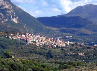 Georadar e Magnetometria per l’individuazione non invasiva di strutture archeologiche sepolte: Il caso Monte Pruno a Roscigno