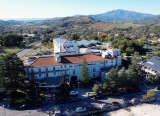 Vallo della Lucania, la Cobellis tra gli otto centri italiani di eccellenza SICOB per la chirurgia bariatrica